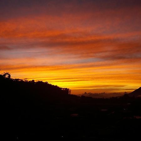 Bajawa-Roo Hotel Экстерьер фото