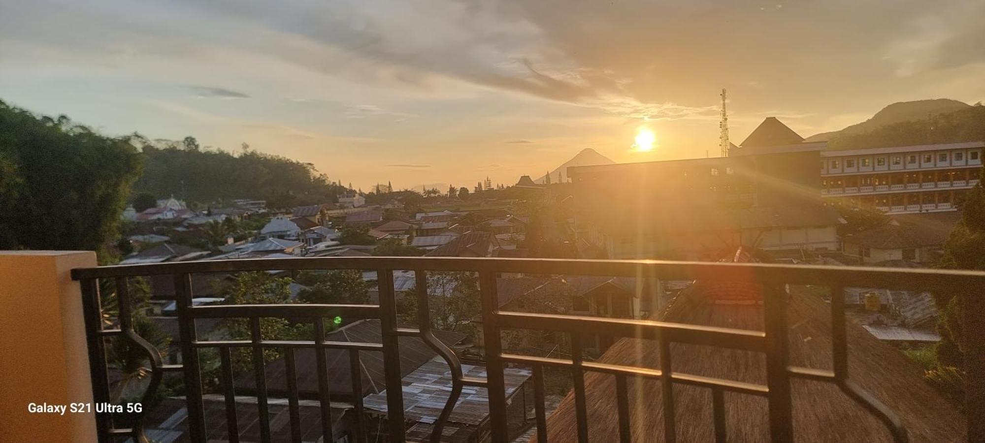 Bajawa-Roo Hotel Экстерьер фото