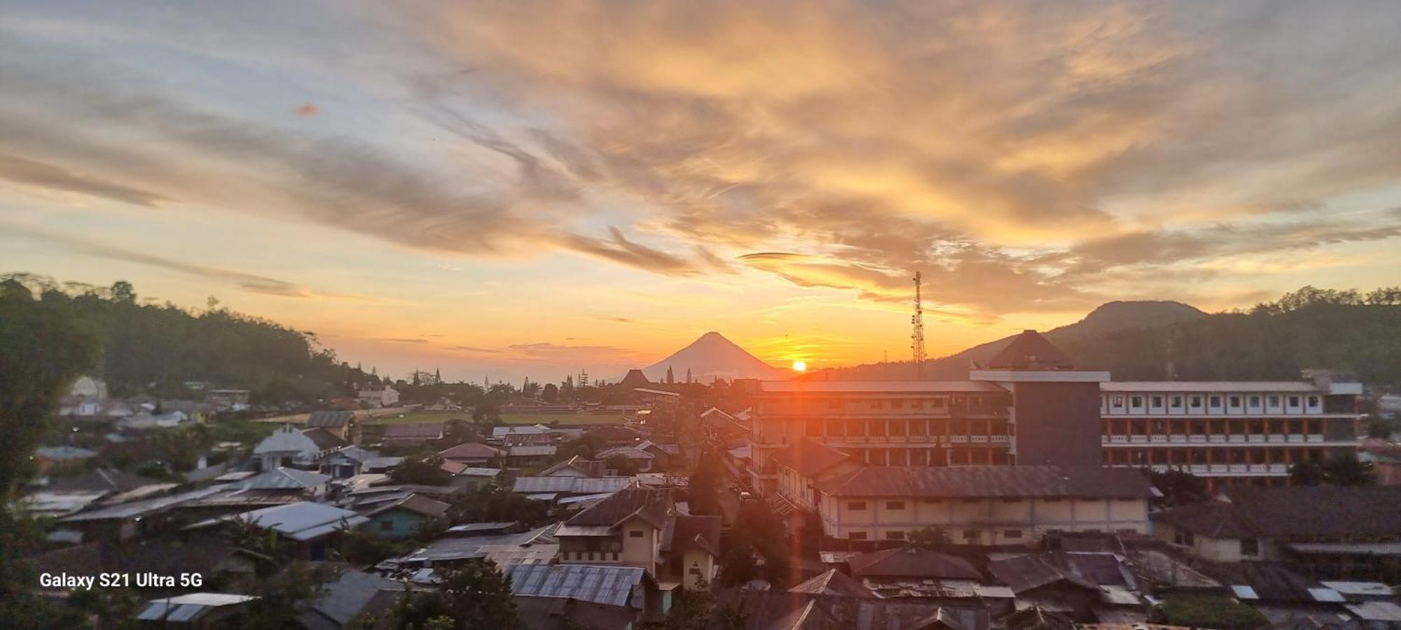 Bajawa-Roo Hotel Экстерьер фото